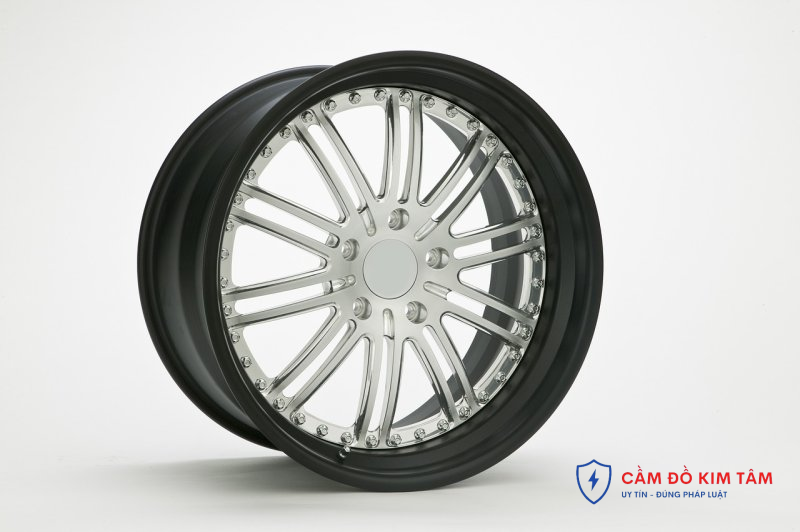 Lãi suất cầm xe ô tô có thay đổi không? Những yếu tố ảnh hưởng và cách cập nhật thông tin mới nhất