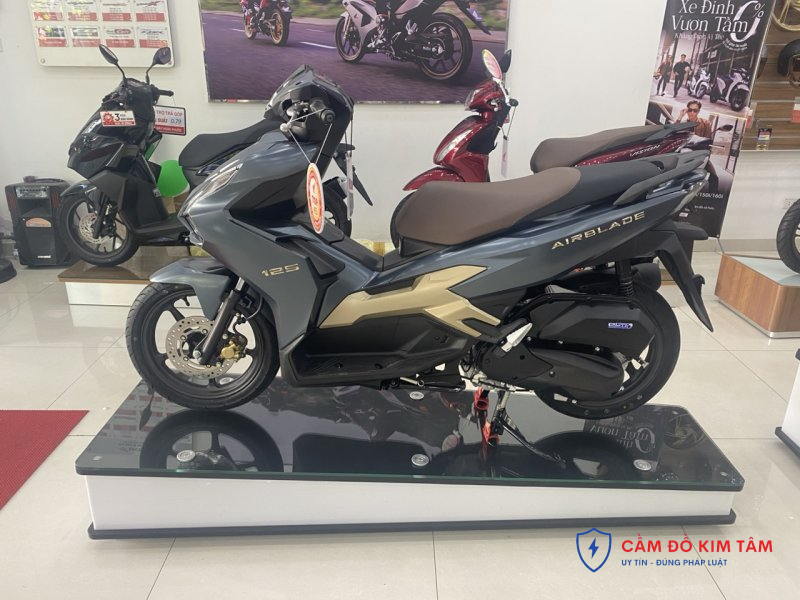 Định giá xe Air Blade theo từng đời xe chi tiết và chính xác
