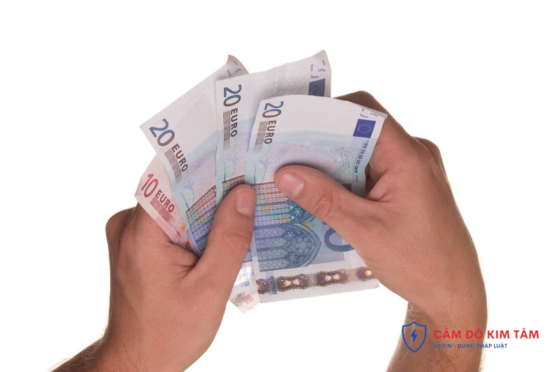 Cầm đồ không thẩm định lâu: Giải pháp tài chính nhanh chóng và hiệu quả