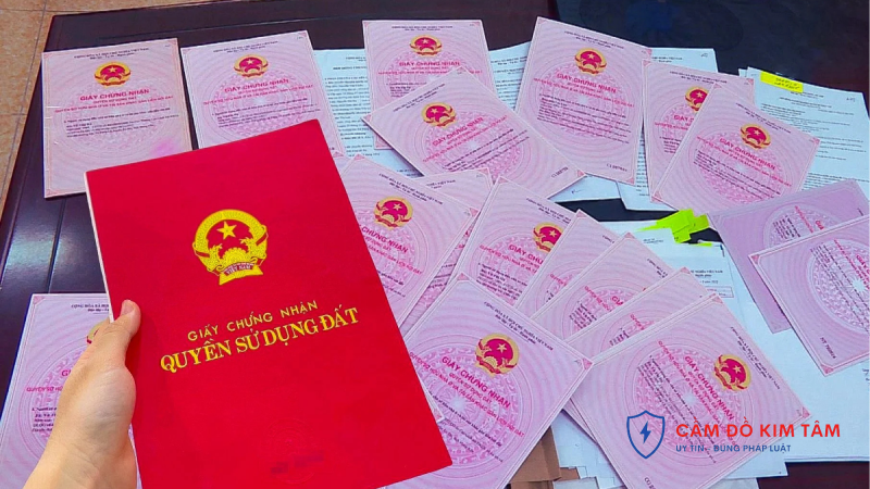 Thủ tục cầm đồ sổ đỏ chi tiết và hướng dẫn cần biết