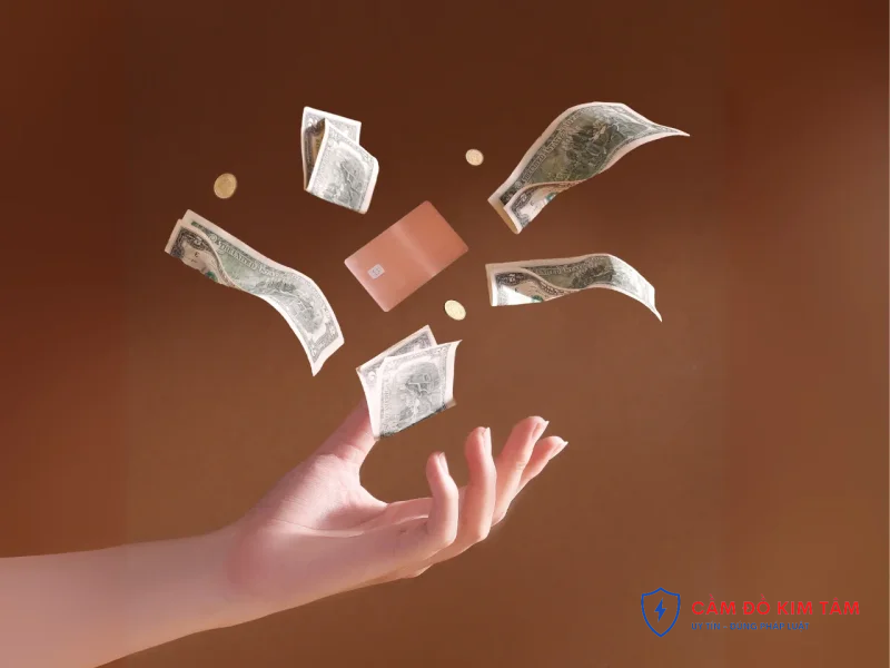 Phí dịch vụ khi sử dụng app vay tiền và những điều cần biết