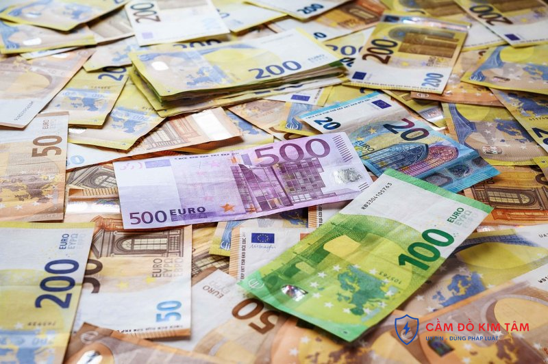 Thông tin pháp lý về quyền lợi khi cầm đồ quá hạn bạn cần biết