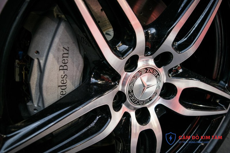 Hướng dẫn cầm giấy tờ xe ô tô tại Bình Phước một cách hợp pháp và an toàn