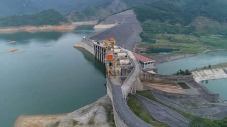 Đóng 1 cửa xả đáy hồ thủy điện Tuyên Quang vào lúc 18 giờ ngày 9/7