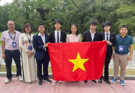 Việt Nam đoạt 4 Huy chương tại Olympic Vật lý châu Âu năm 2024